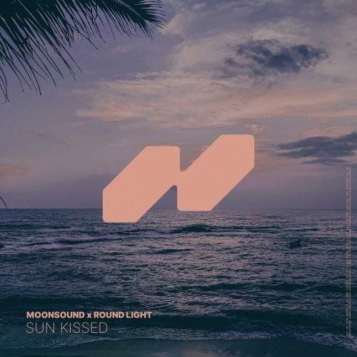SUN KISSED - Moonsound & Round Light